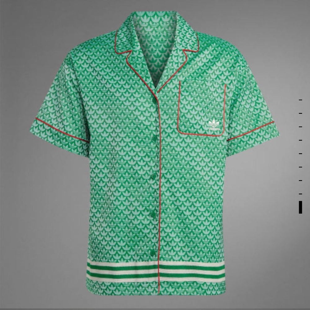 Adidas monogram top. Medium.